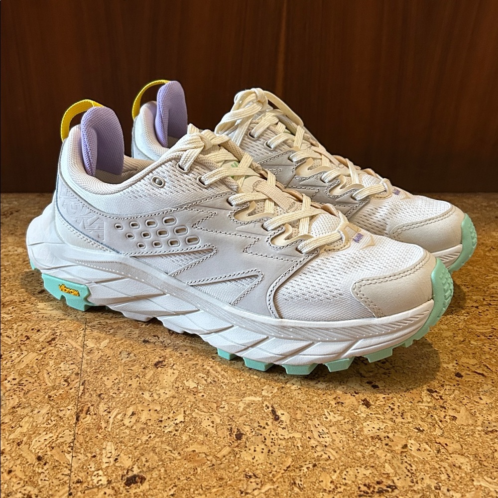NWOT Hoka Anacapa Breeze Low Trail Hiking Shoes in Alabaster/Mint, Size 8 - Picture 2 of 10
